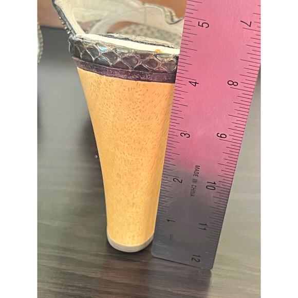 Vintage Frye Bronze Beaded Open Toe Slingback Wood Platform Heeled Sandal Sz 8.5 - Picture 13 of 15